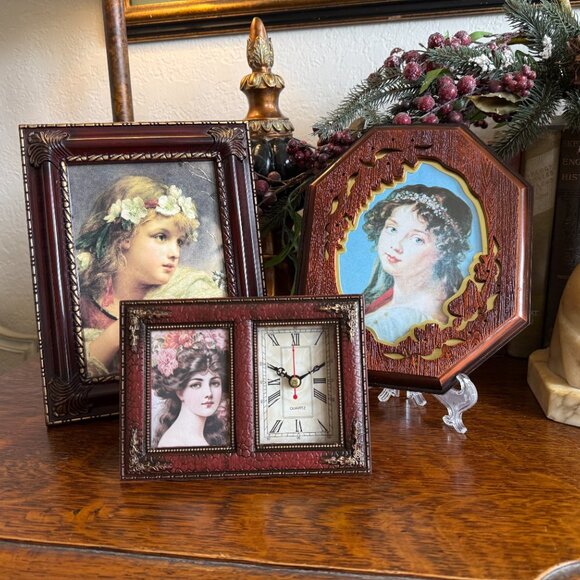 3 Vintage Victorian Frames - Picture 9 of 13